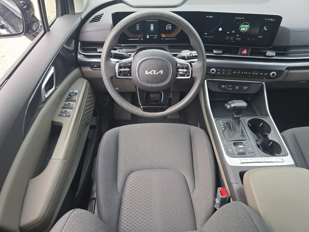 Used 2026 Kia Carnival LX FWD image 22