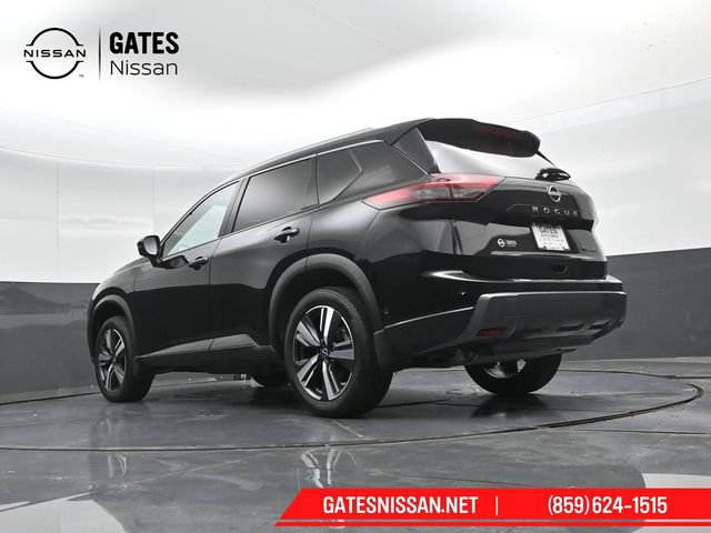 Used 2025 Nissan Rogue SL AWD/4WD image 46