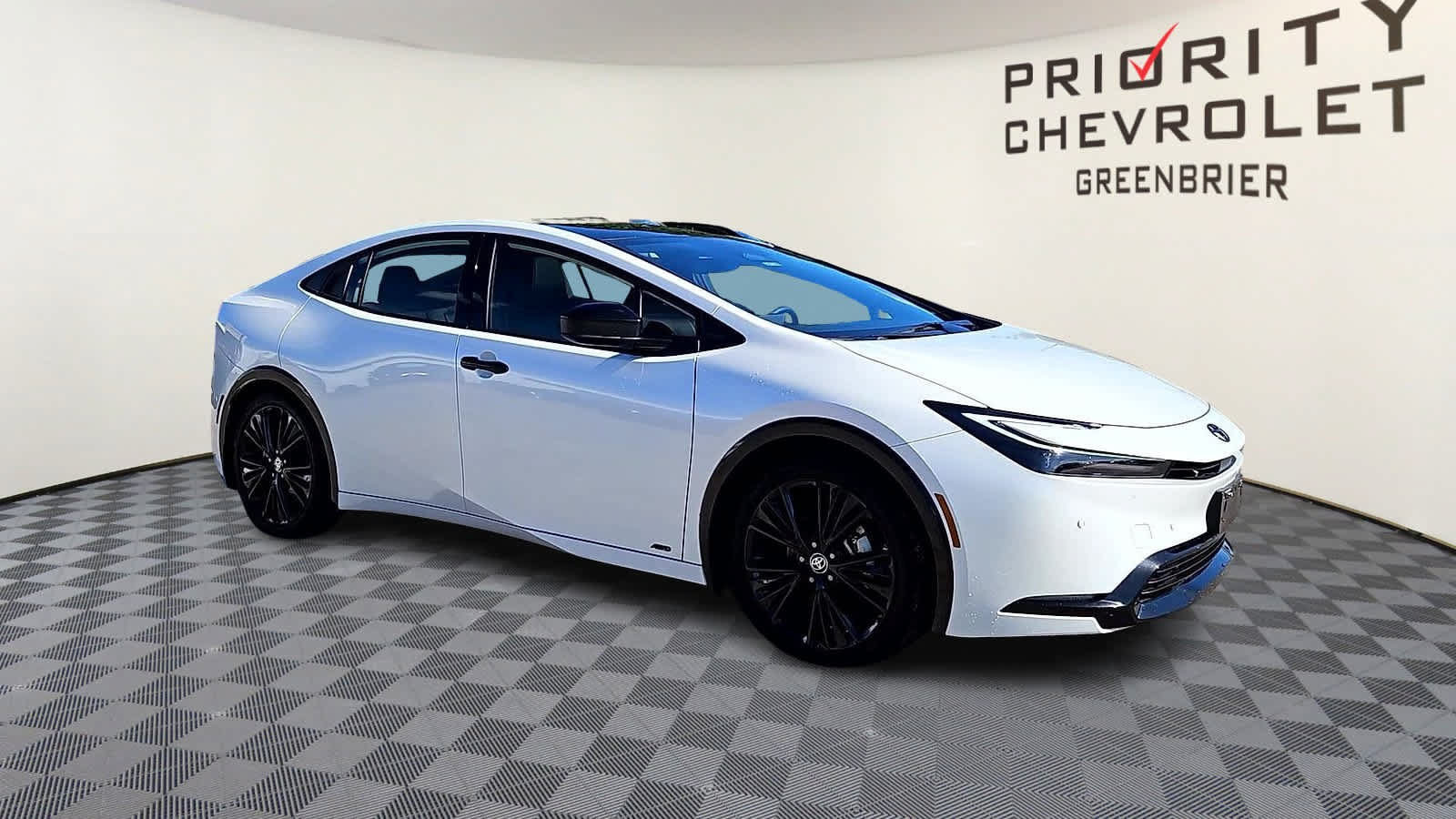 Used 2026 Toyota Prius AWD image 2