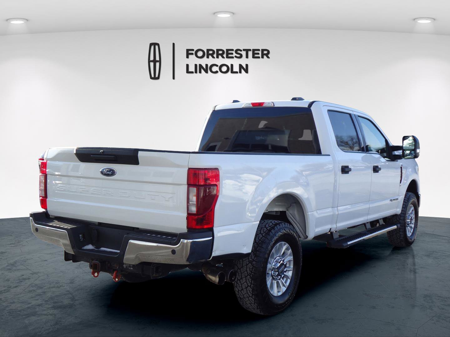 Used 2022 Ford F250 XLT w/ XLT Value Package image 3