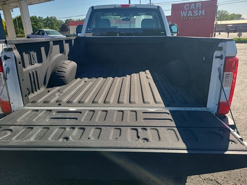 Used 2017 Ford F250 XL w/ STX Appearance Package AWD/4WD image 11