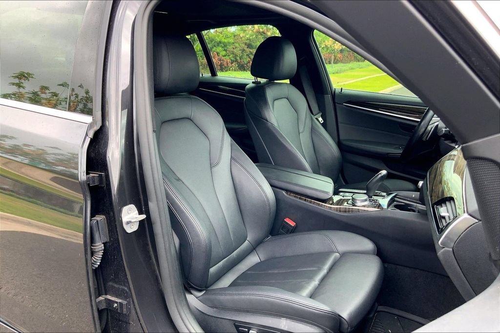 Used 2018 BMW 530e RWD image 7