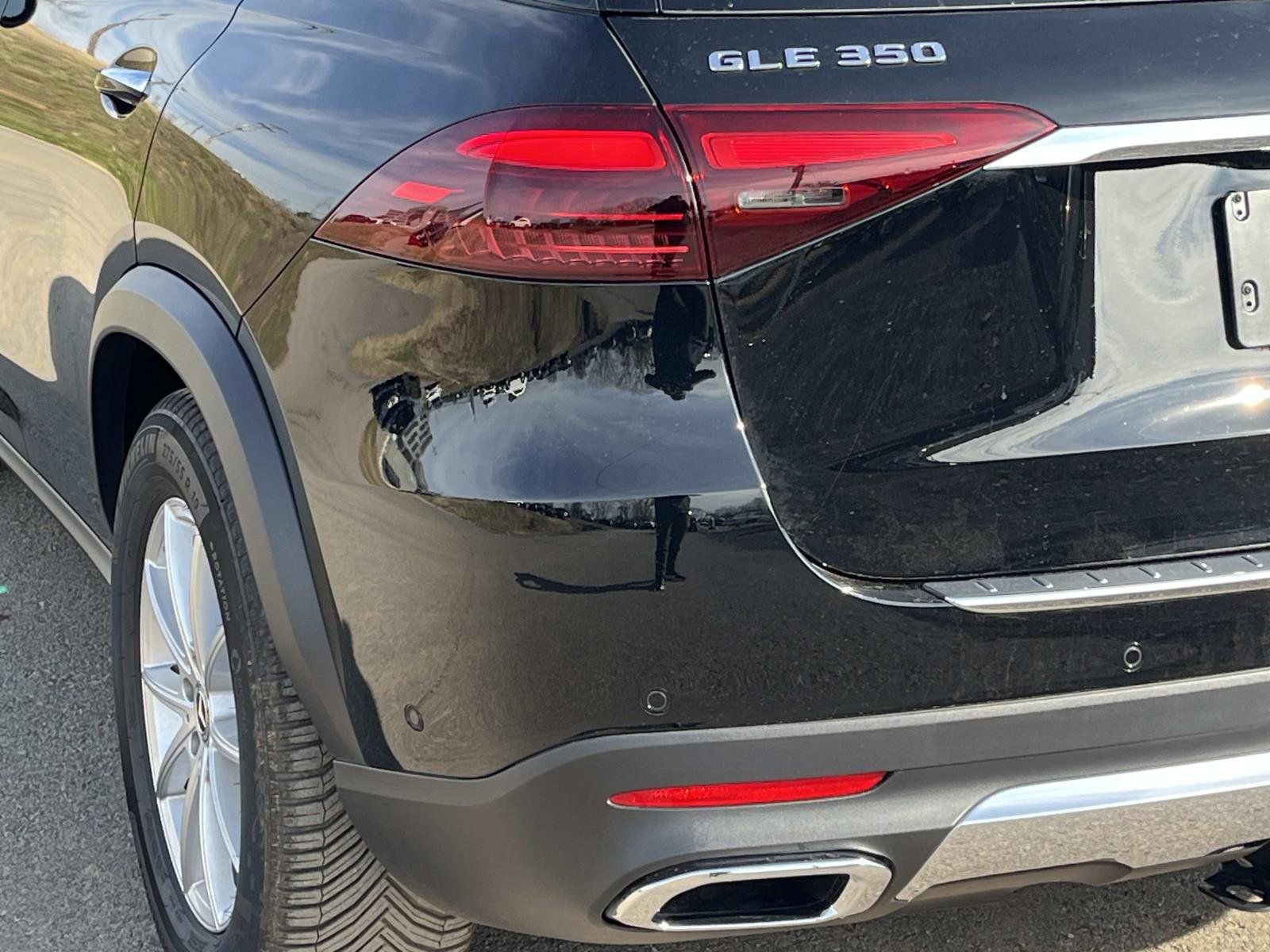 Used 2025 Mercedes-Benz GLE 350 4MATIC image 9