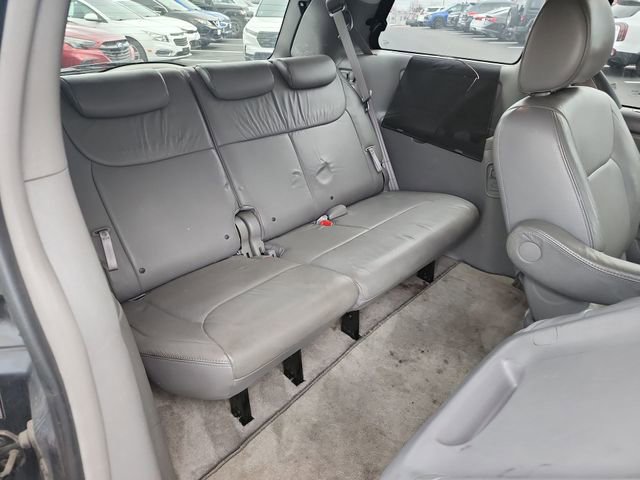 Used 2009 Toyota Sienna XLE image 23