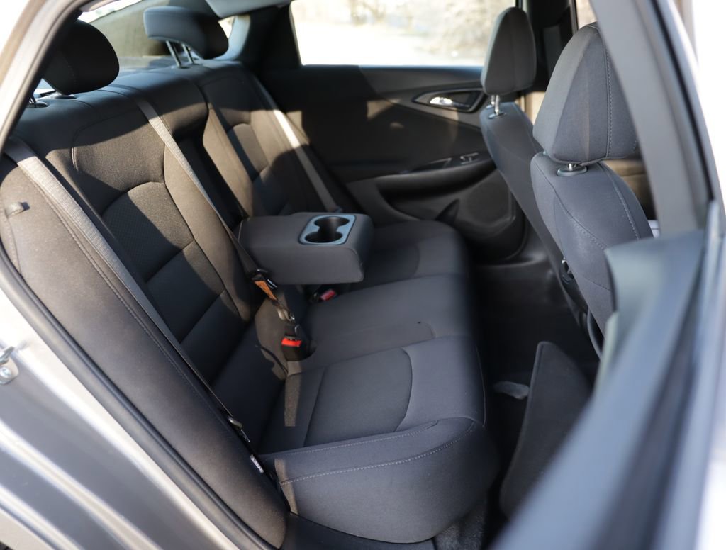 Used 2025 Chevrolet Malibu LT FWD image 25