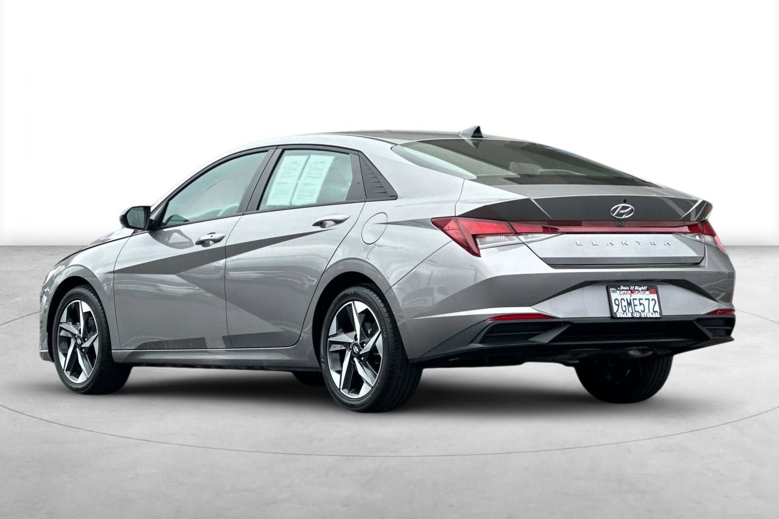 Certified 2023 Hyundai Elantra SEL w/ Convenience Package FWD image 4