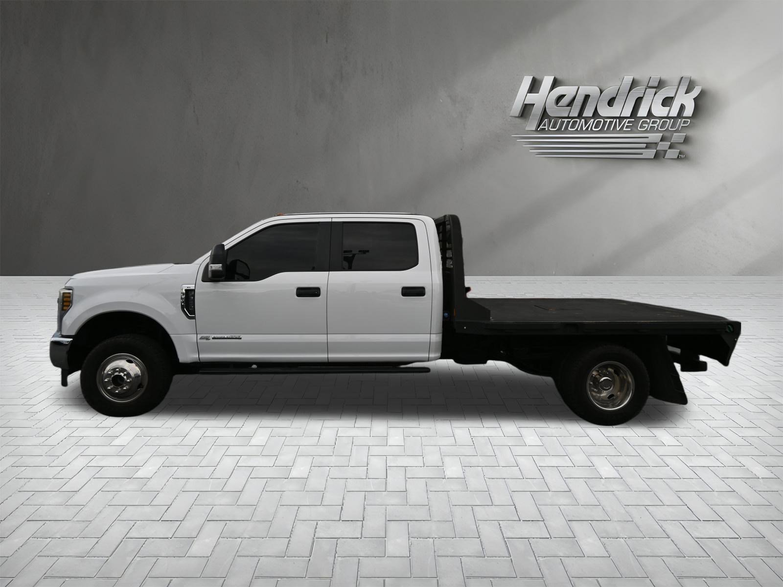 Used 2019 Ford F350 XL w/ Power Equipment Group image 7