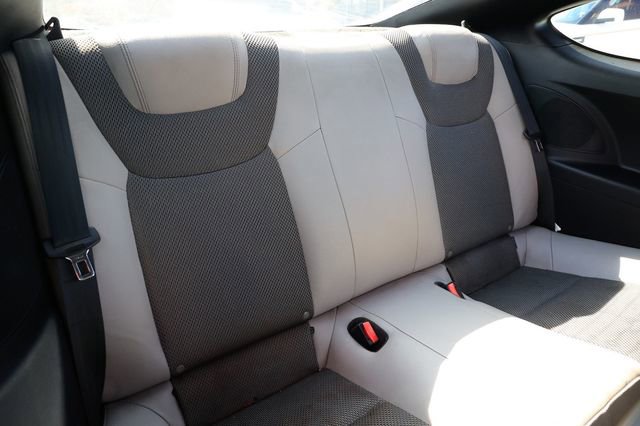 Used 2015 Hyundai Genesis 3.8 image 14