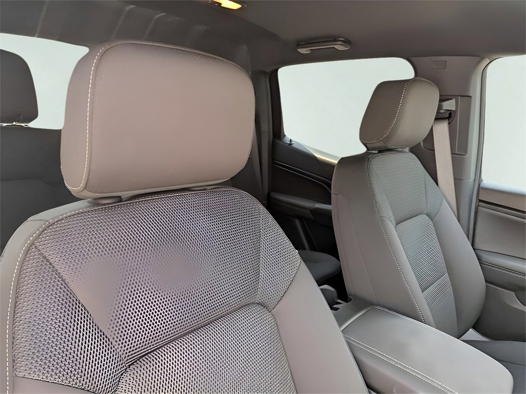 New 2026 GMC Canyon Elevation w/ Convenience Package image 40