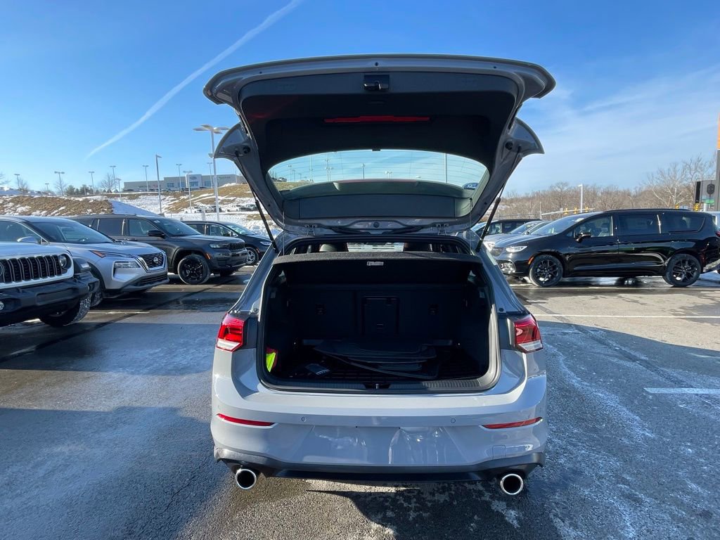 Used 2025 Volkswagen GTI SE image 17