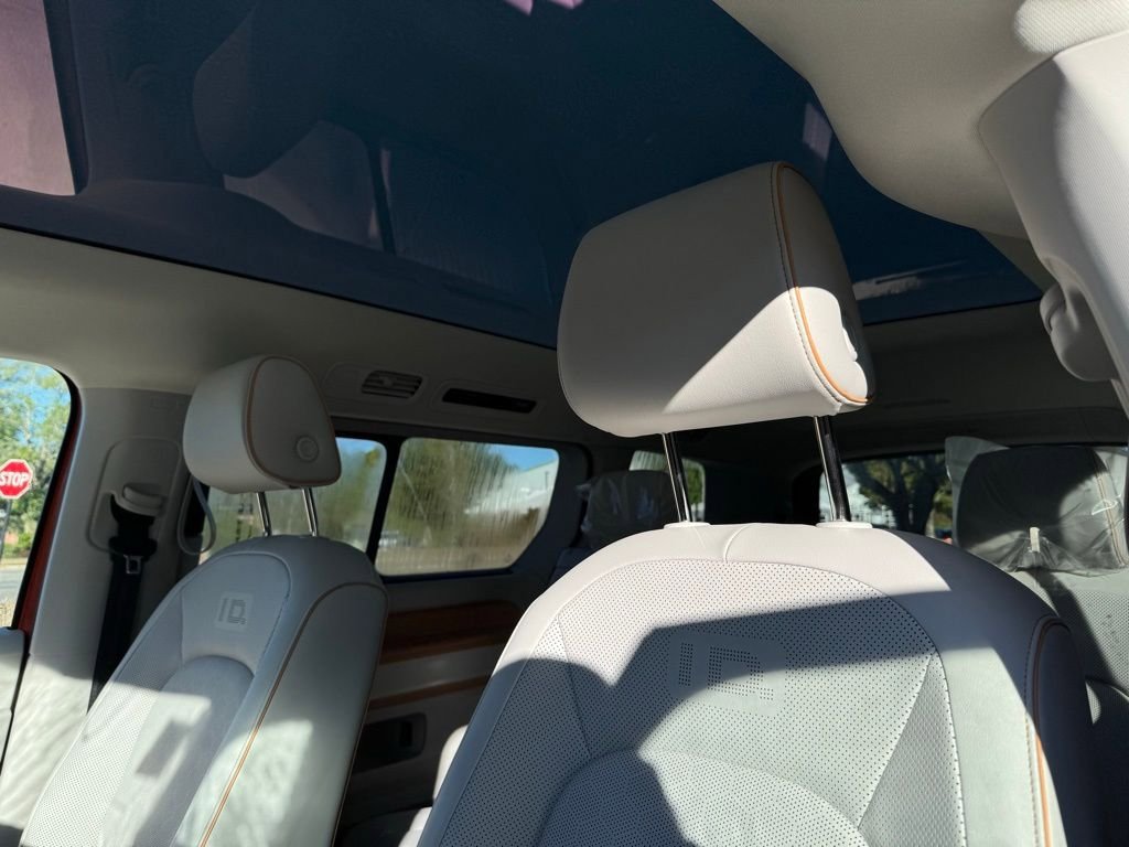 New 2025 Volkswagen ID. Buzz 1st Edition image 20