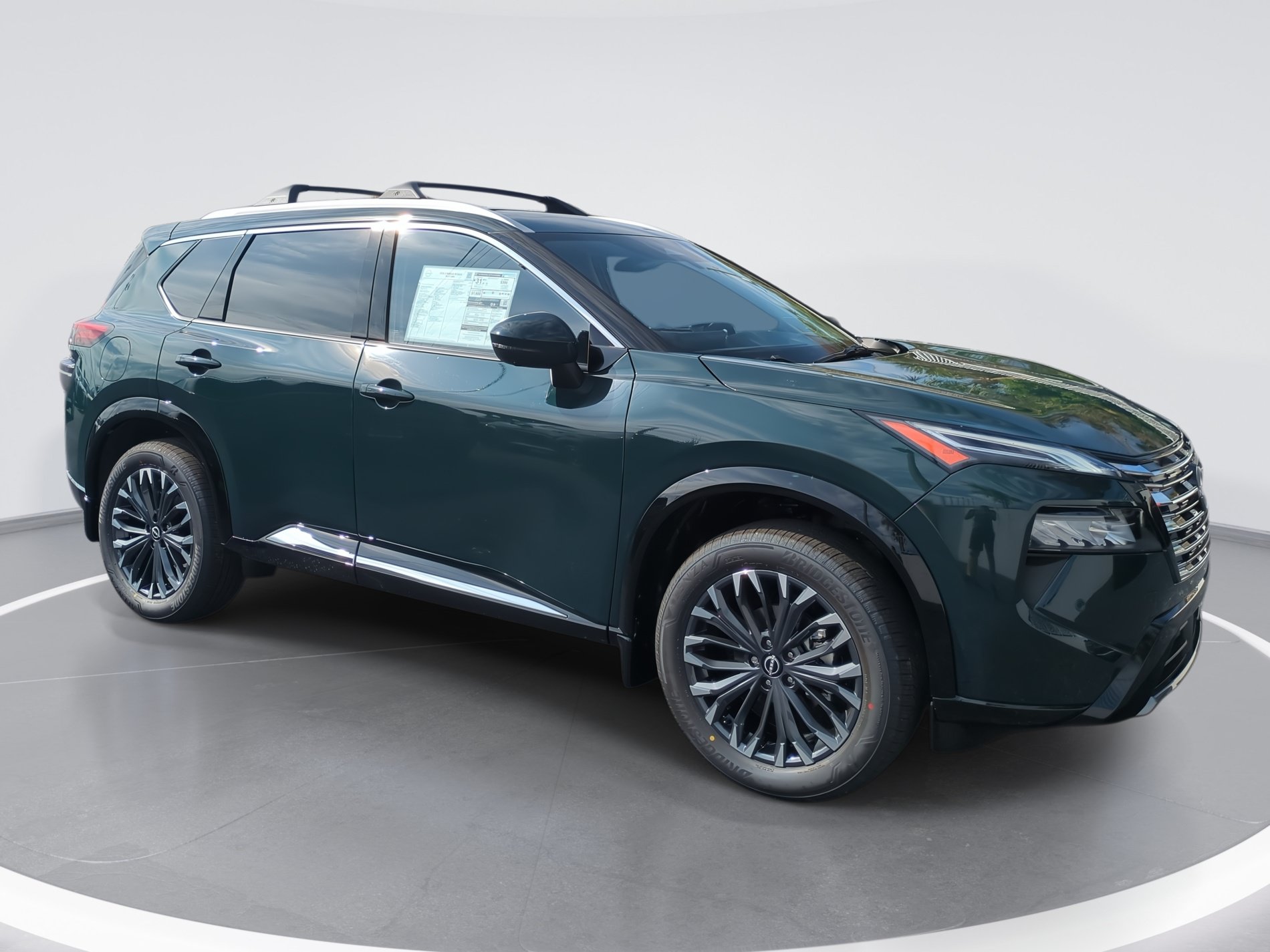 New 2026 Nissan Rogue Platinum w/ Platinum Premium Package AWD/4WD image 2