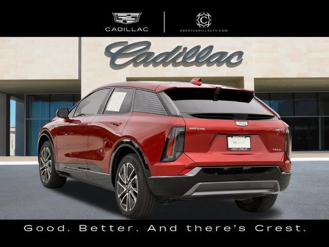 Certified 2025 Cadillac Optiq Sport 2 w/ LPO, Floor Liner Package AWD/4WD image 10