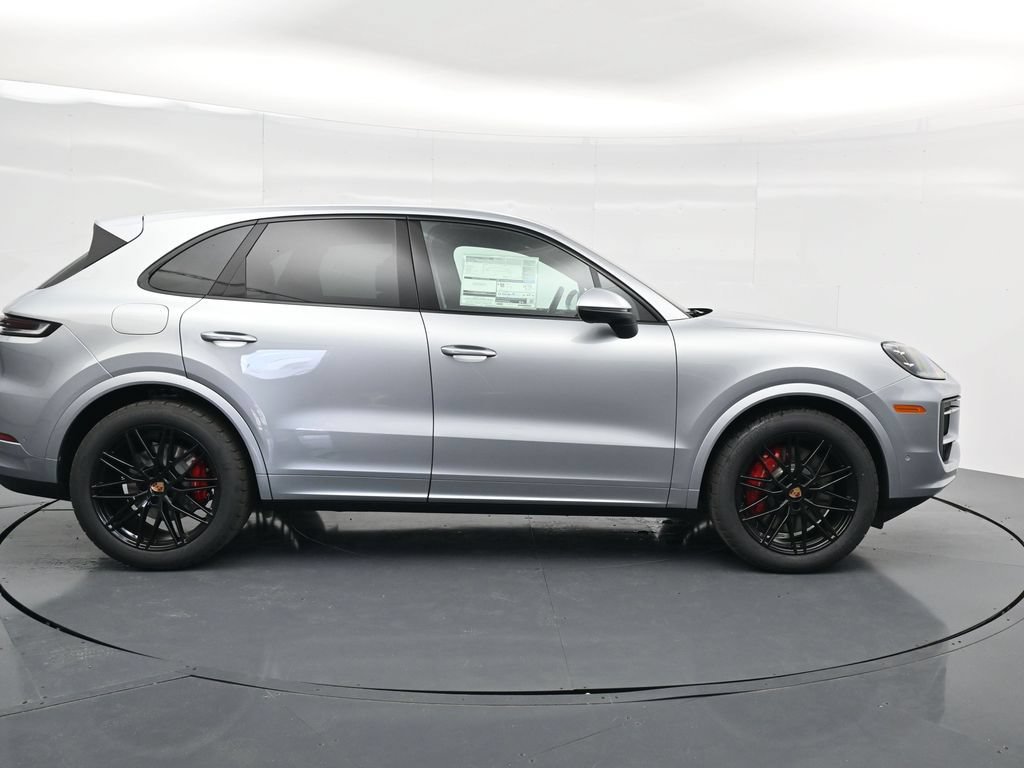 New 2026 Porsche Cayenne S AWD/4WD image 8