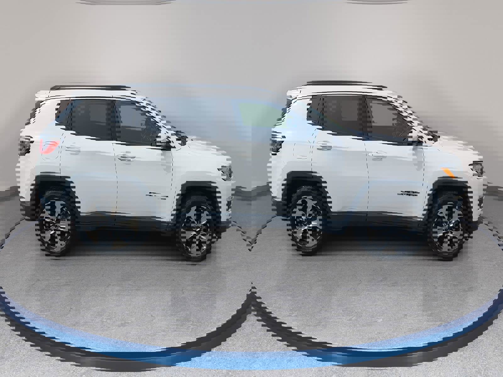 Used 2017 Jeep Compass Latitude w/ Popular Equipment Group image 4