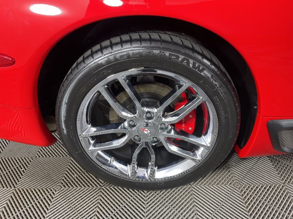 Used 1999 Chevrolet Corvette Coupe w/ Roof Pkg image 12