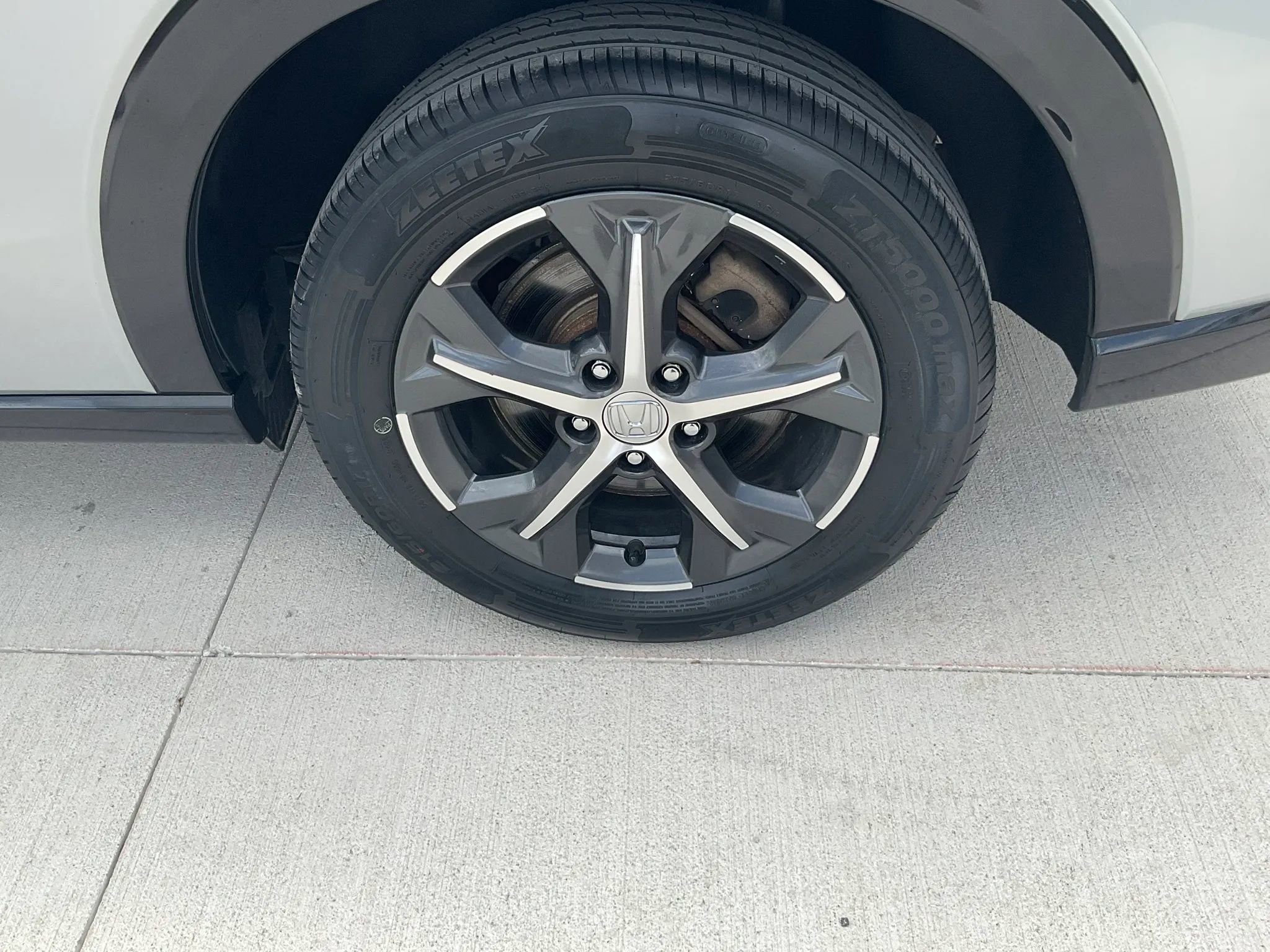 Used 2024 Honda HR-V EX-L image 37