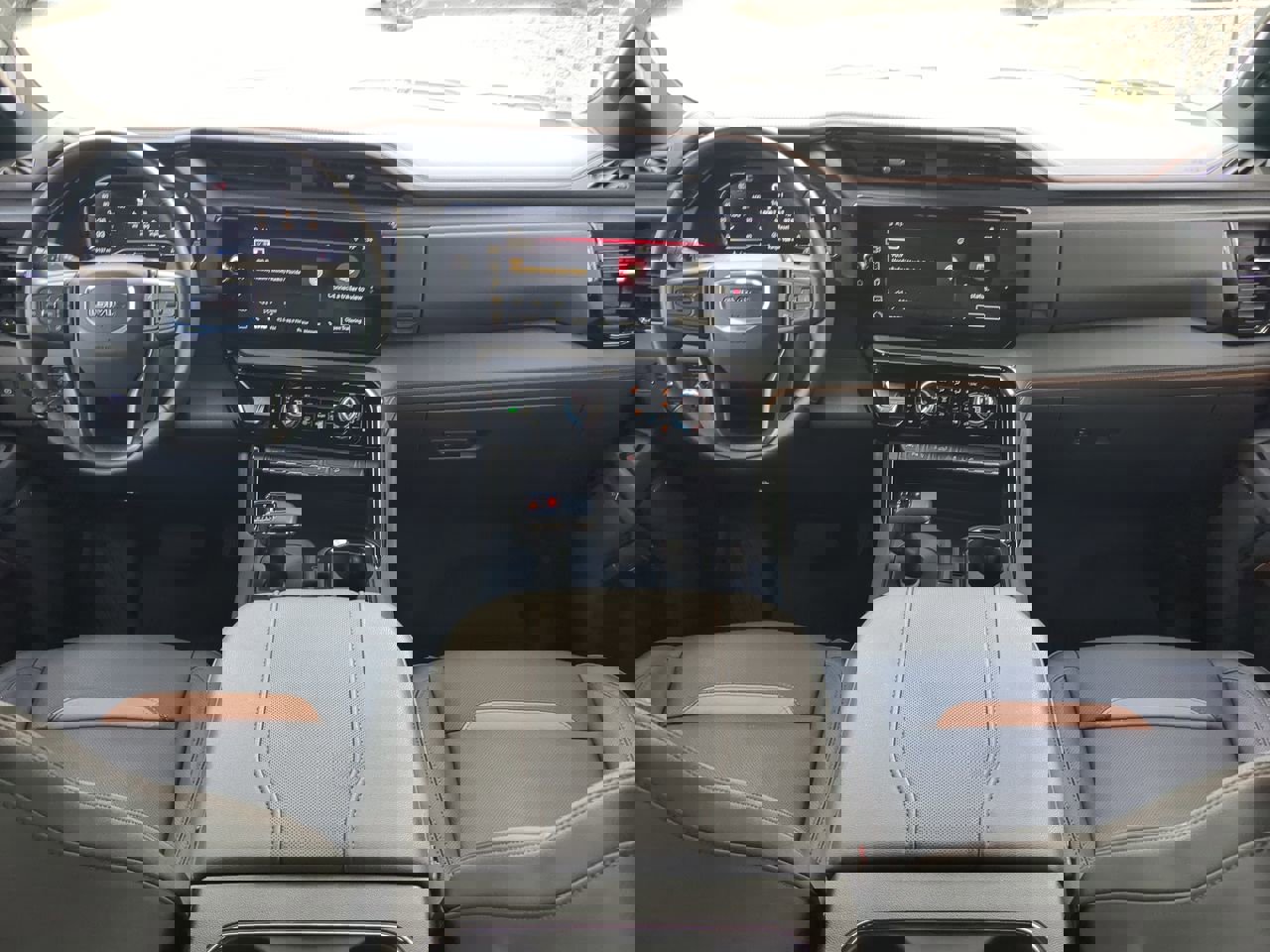 Used 2024 GMC Sierra 1500 AT4 w/ Technology Package image 15