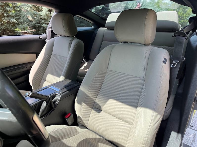 Used 2014 Ford Mustang GT RWD image 9