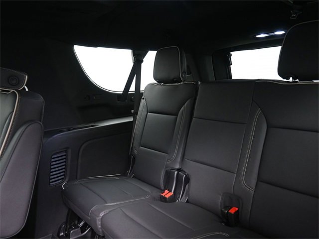 New 2026 Chevrolet Suburban Premier image 9