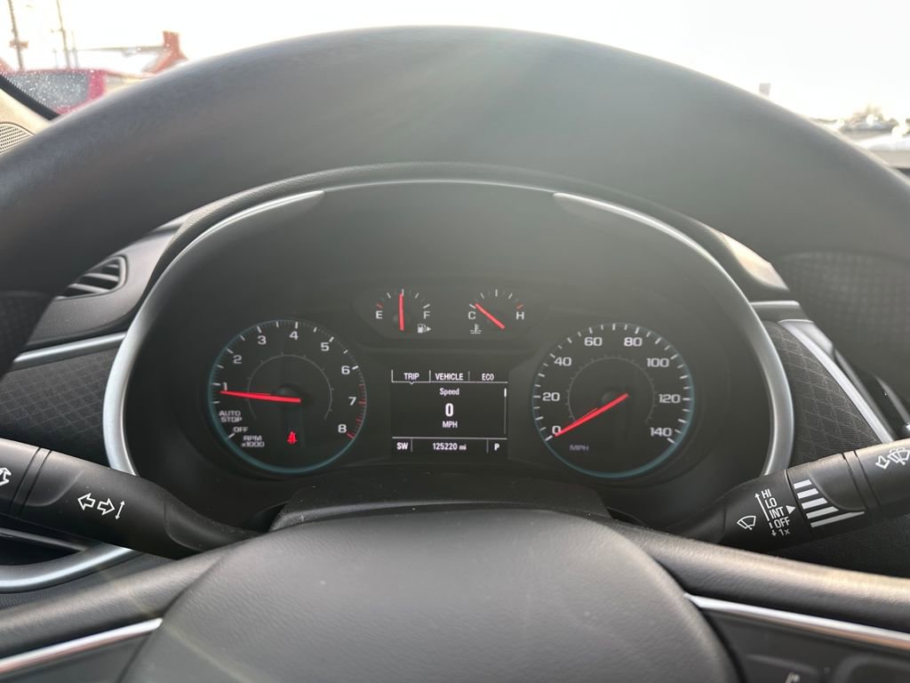 Used 2022 Chevrolet Malibu LT image 22