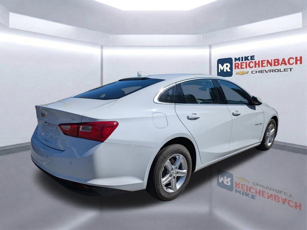 Used 2024 Chevrolet Malibu LT image 4