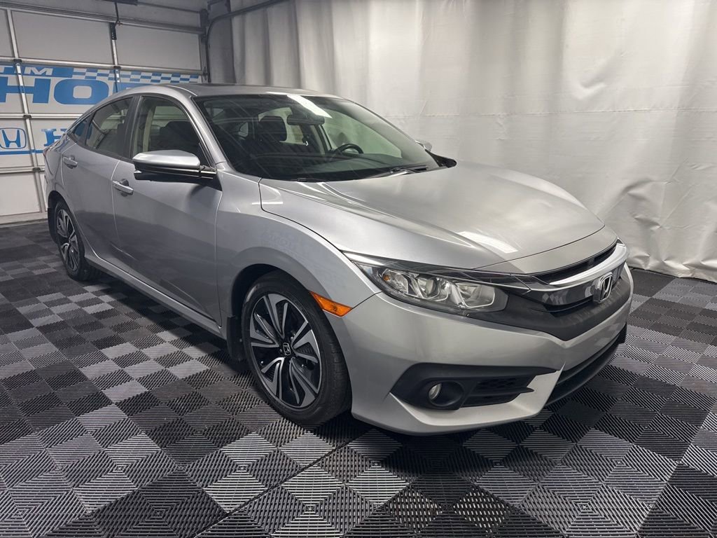 Used 2018 Honda Civic EX-T image 3