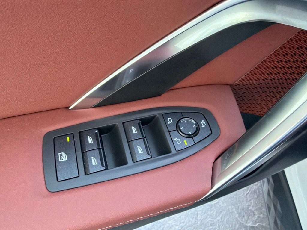 New 2026 BMW X2 xDrive28i w/ Convenience Package AWD/4WD image 7