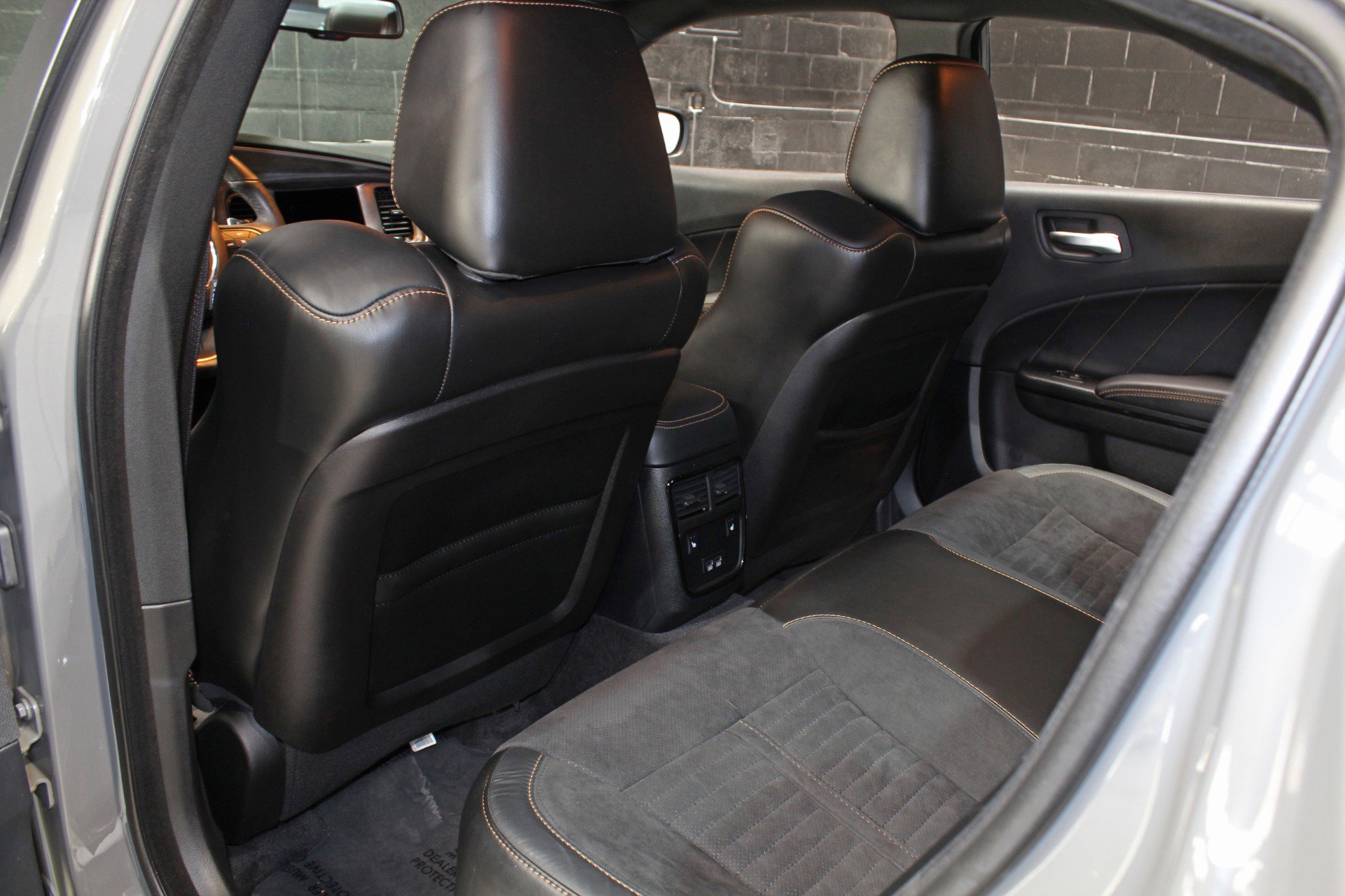 Used 2018 Dodge Charger R/T RWD image 45