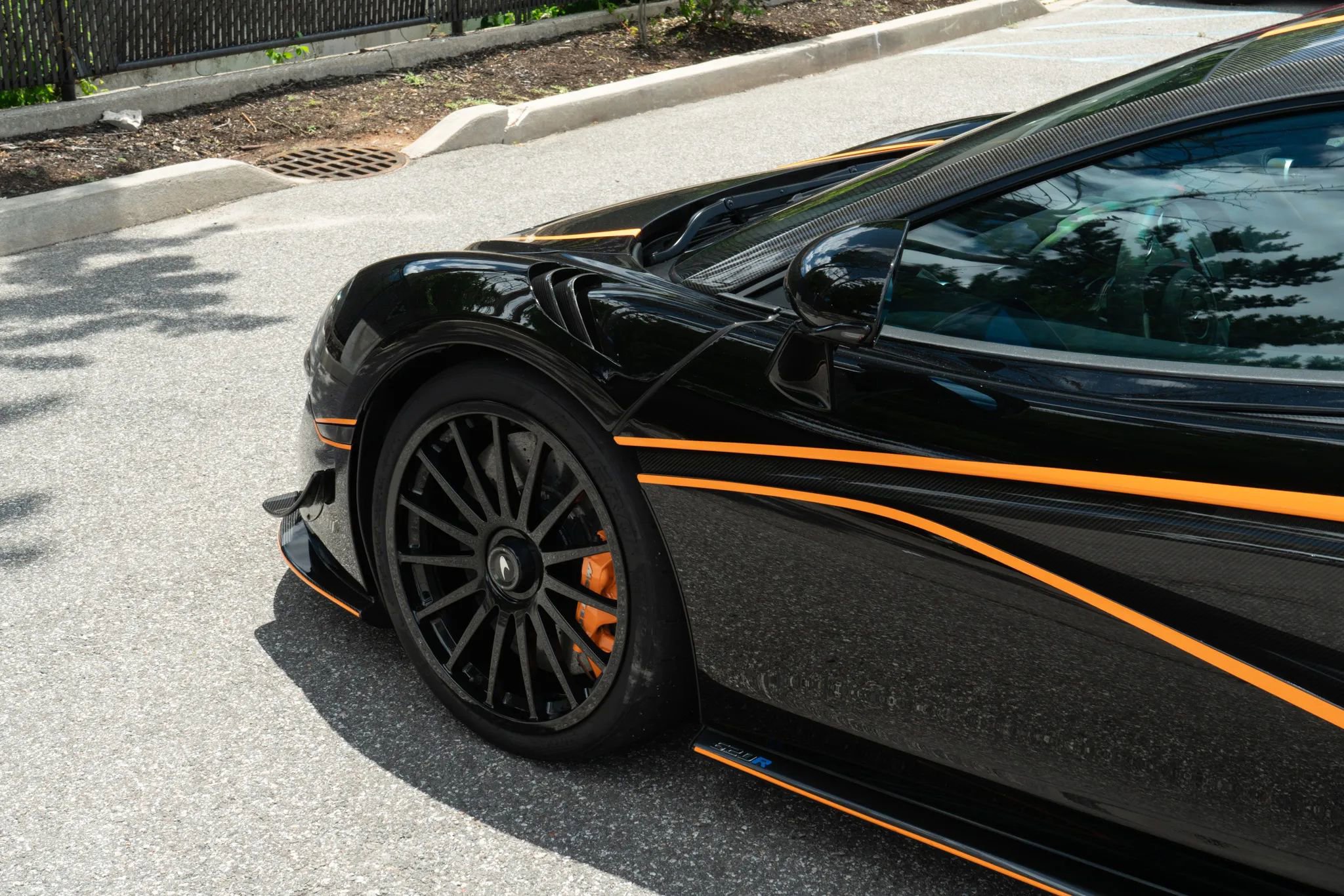 Used 2020 McLaren 620R RWD image 21