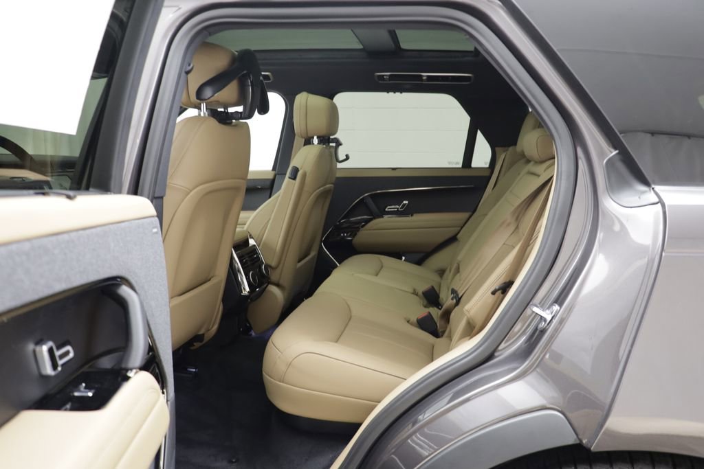 New 2026 Land Rover Range Rover Sport SE AWD/4WD image 16