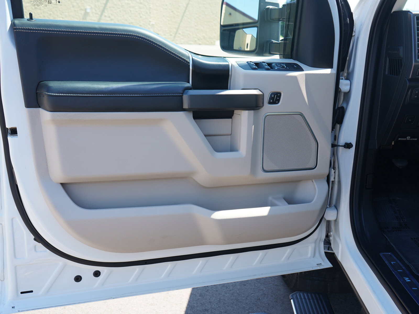 Used 2020 Ford F350 Limited AWD/4WD image 18