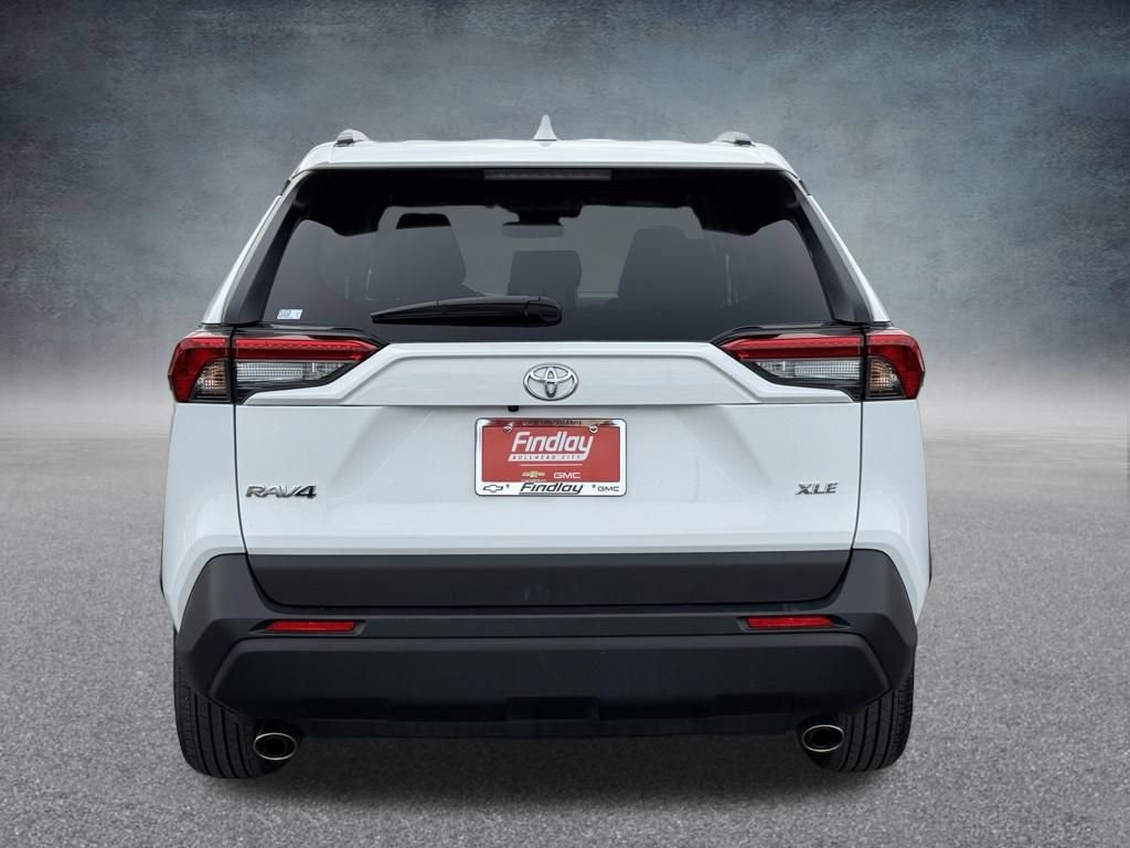 Used 2025 Toyota RAV4 XLE w/ Weather Package image 4