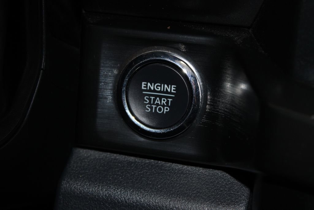 Used 2024 Ford F350 Lariat w/ Tremor Off-Road Package image 46