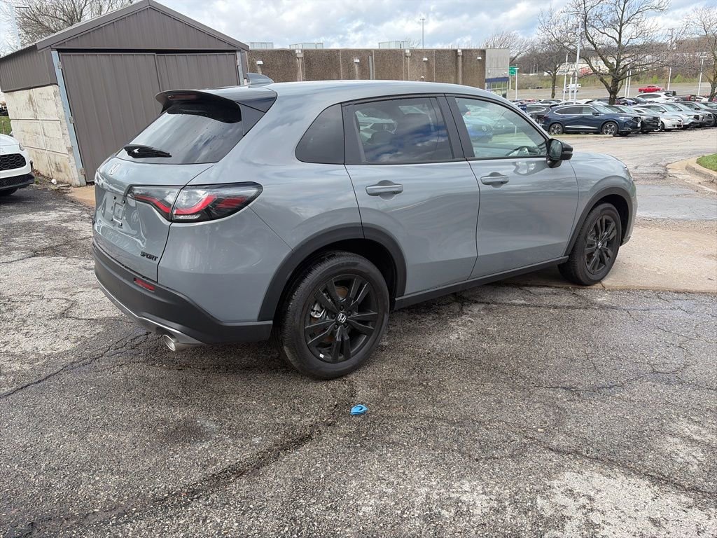 Used 2026 Honda HR-V Sport image 5