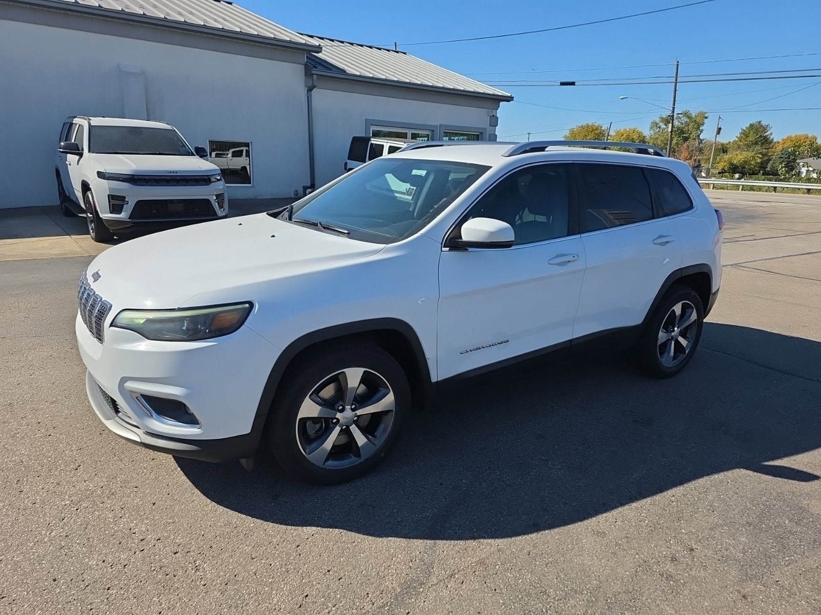 Used 2019 Jeep Cherokee Limited FWD image 7