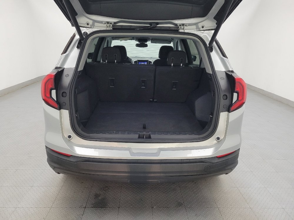 Used 2020 GMC Terrain SLE w/ Driver Convenience Package FWD image 29