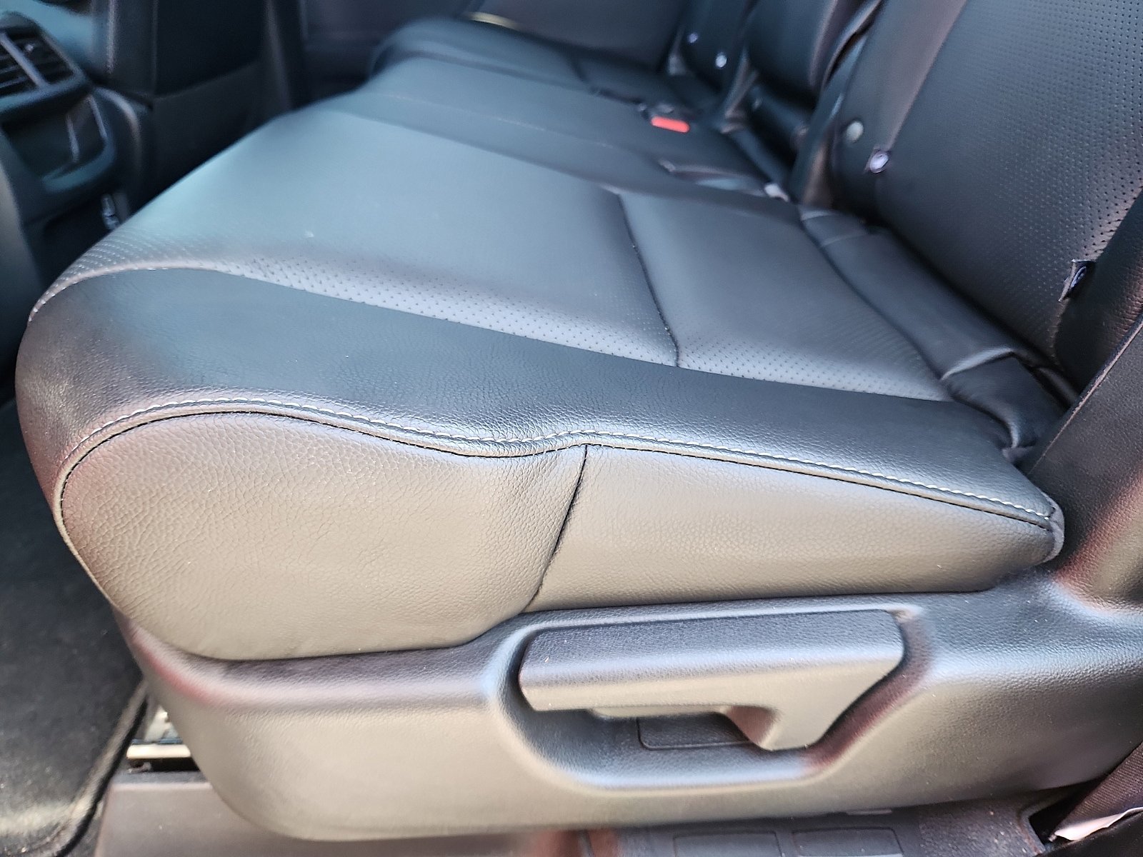 Used 2023 Honda Passport EX-L image 27