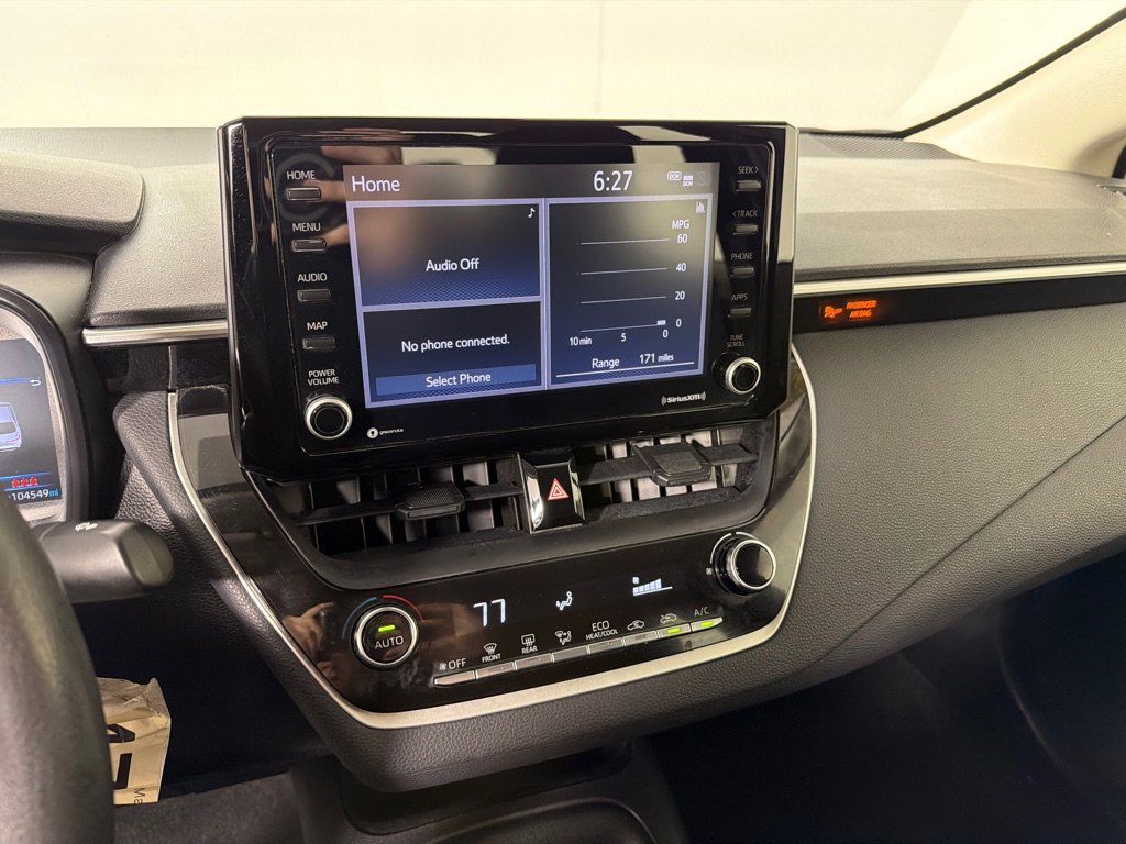 Used 2022 Toyota Corolla LE image 15