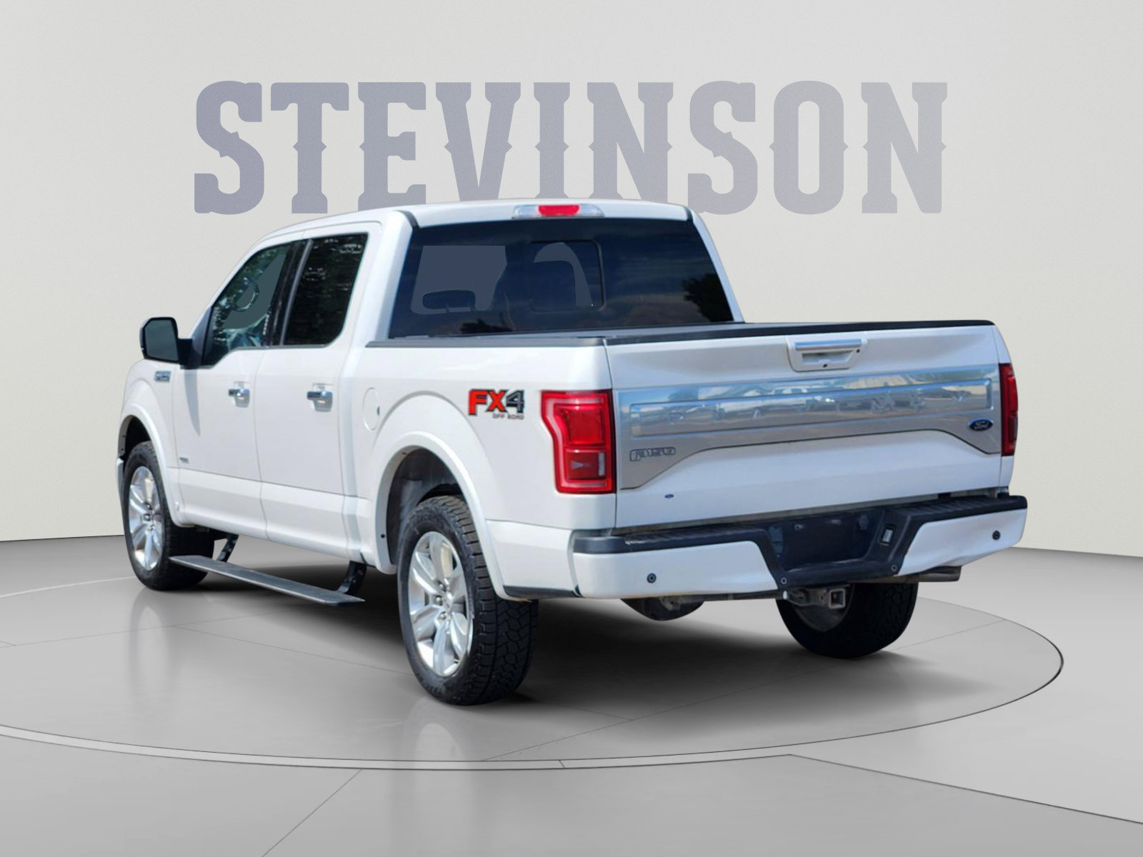 Used 2016 Ford F150 Platinum w/ Equipment Group 701A Luxury AWD/4WD image 3