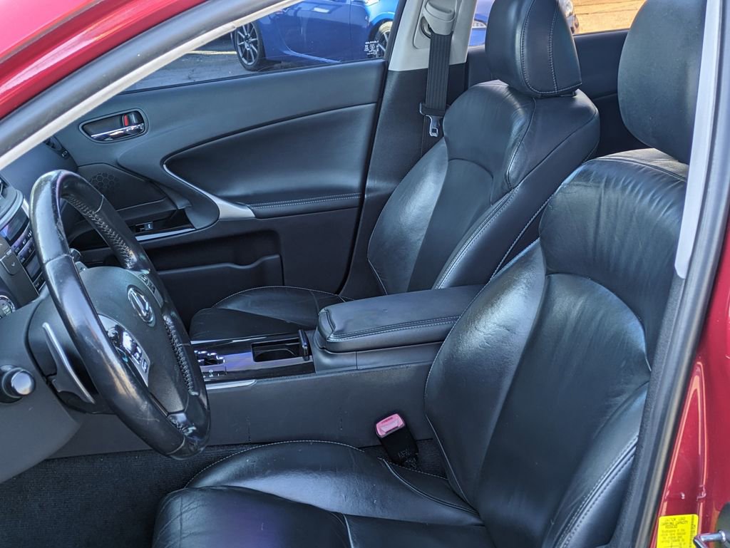 Used 2011 Lexus IS 250 image 18