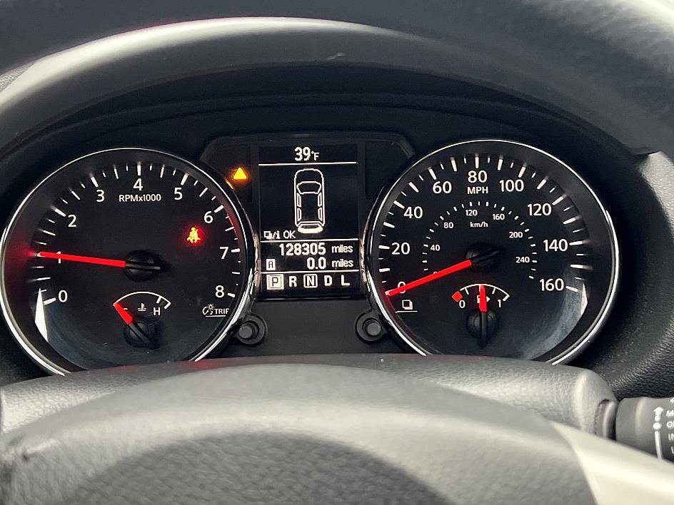 Used 2012 Nissan Rogue SV w/ Premium Pkg image 20