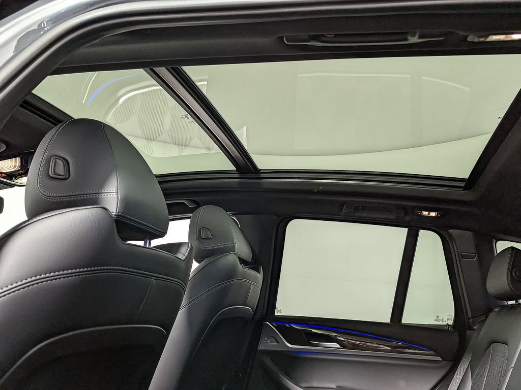 Used 2023 BMW X3 xDrive30i w/ Convenience Package image 12