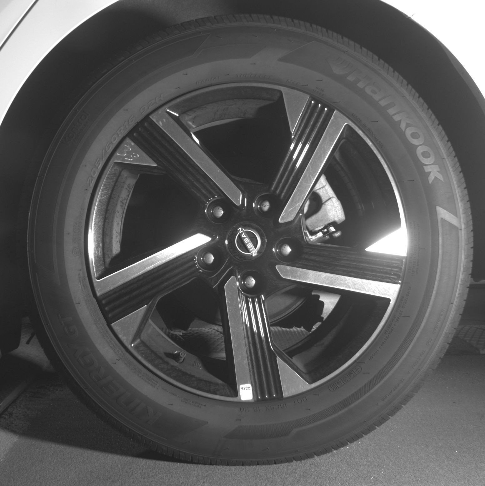 Used 2025 Nissan Sentra SV FWD image 16