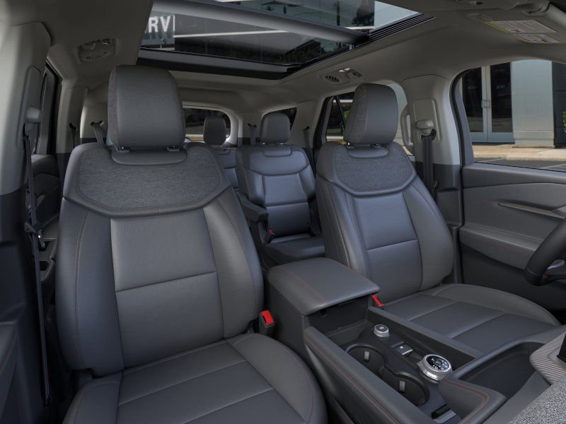New 2025 Ford Explorer Active w/ Active Comfort Package image 10