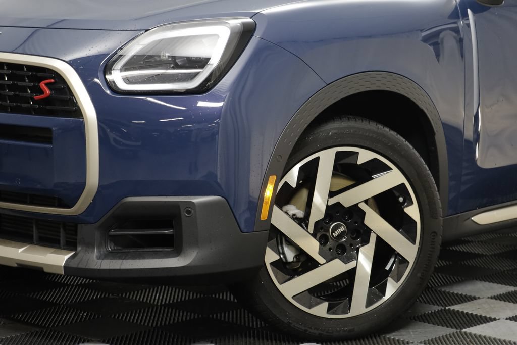 Certified 2025 MINI Cooper Countryman S AWD/4WD image 3