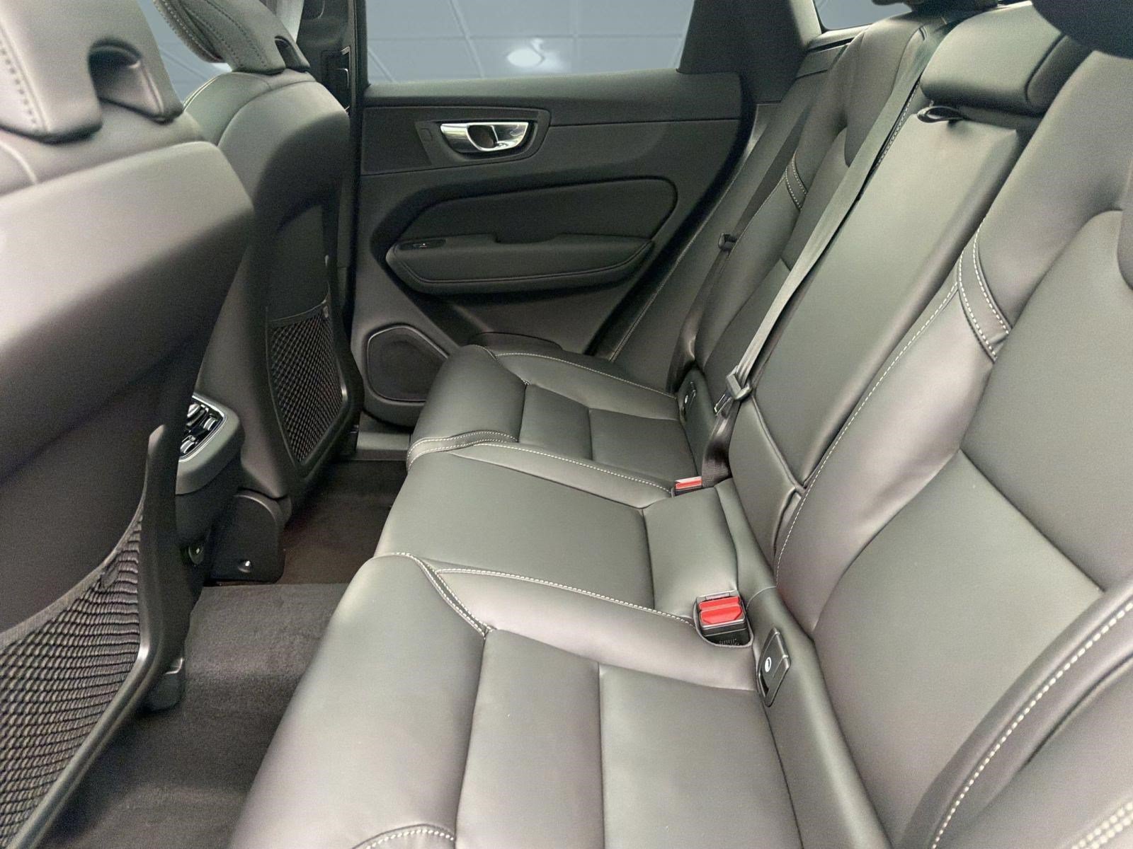 New 2027 Volvo XC60 B5 Ultra AWD/4WD image 24