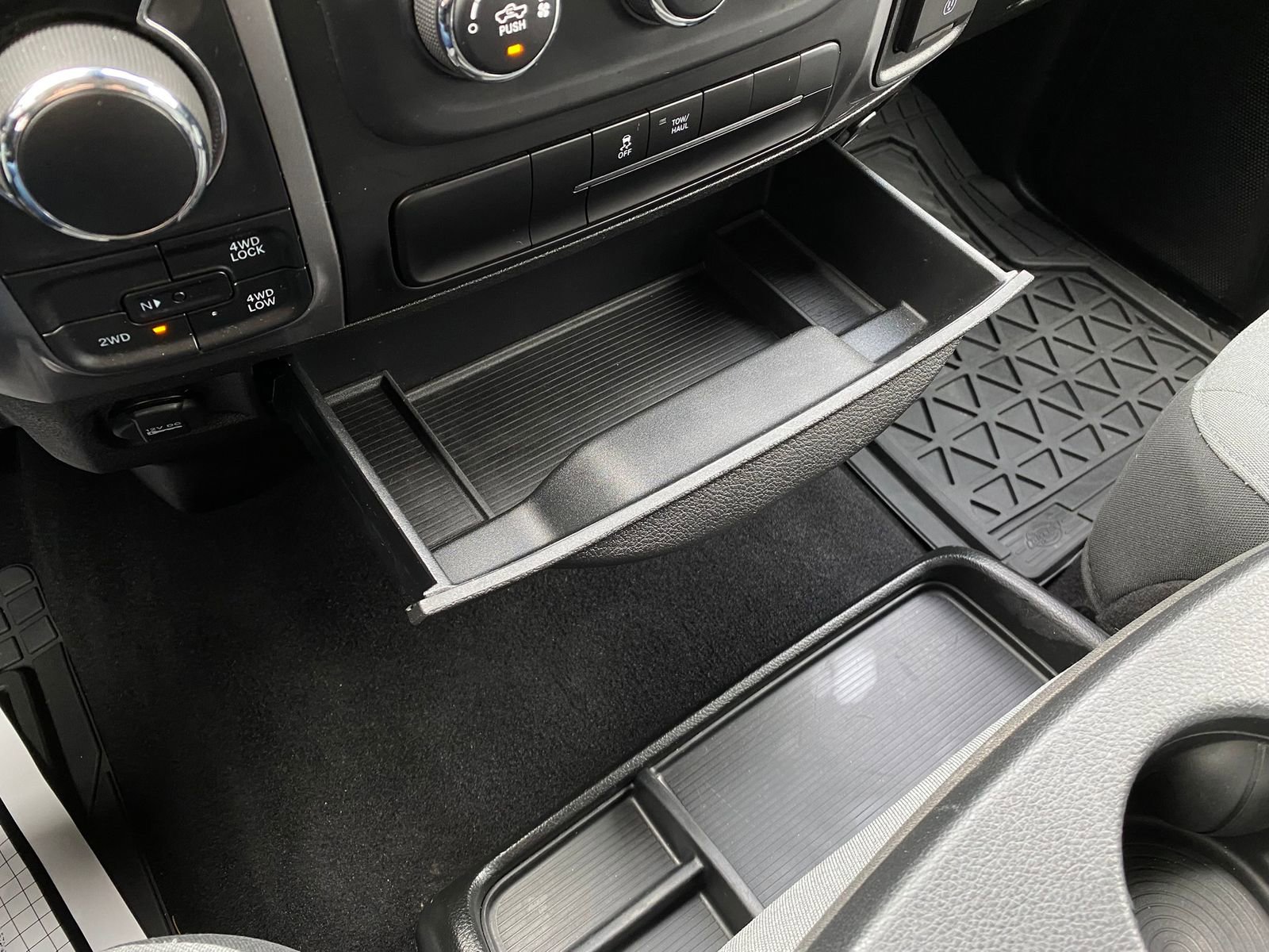 Used 2023 RAM 1500 Classic SLT image 20