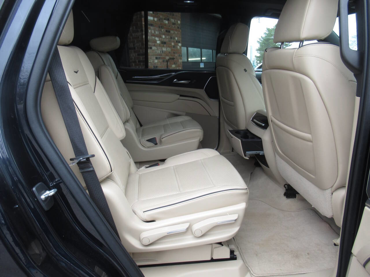 Used 2021 Cadillac Escalade Premium Luxury w/ Driver Assist Tech Package image 9