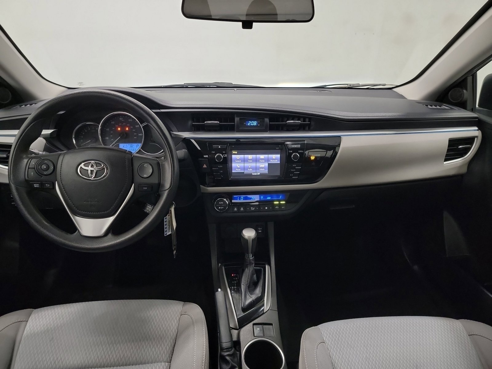 Used 2016 Toyota Corolla LE FWD image 15
